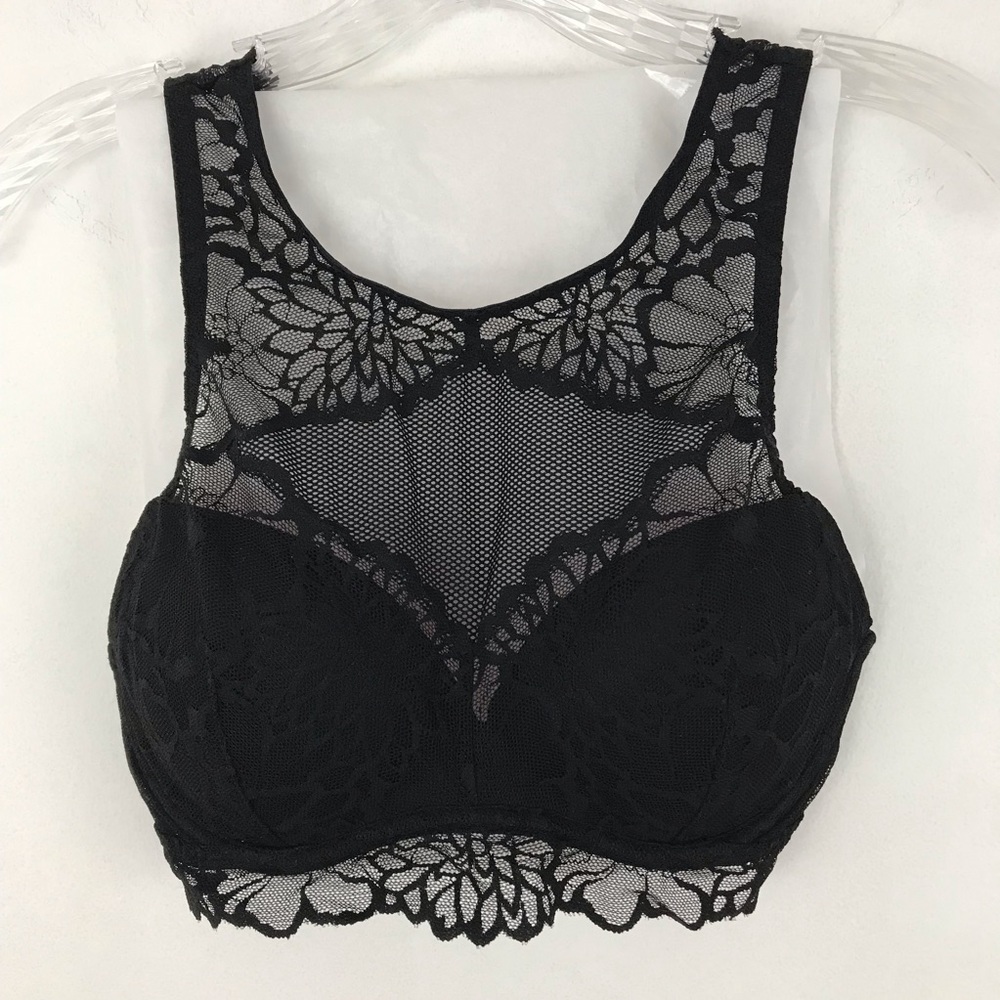 PINK VICTORIA’S SECRET black lace padded bralette
